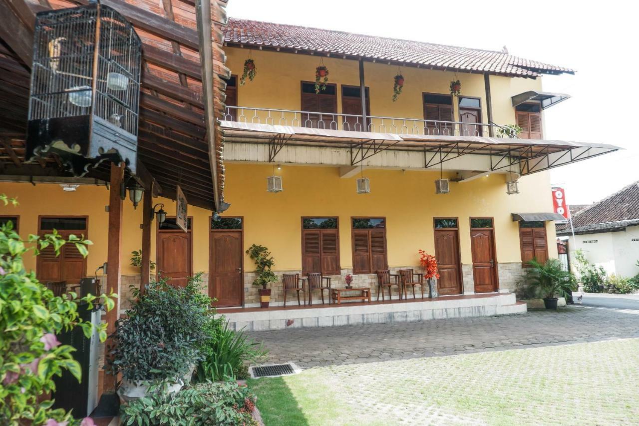 Oyo 405 Wisma Yosoputro Tanjungtirto Экстерьер фото