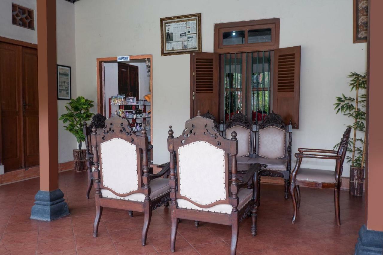 Oyo 405 Wisma Yosoputro Tanjungtirto Экстерьер фото