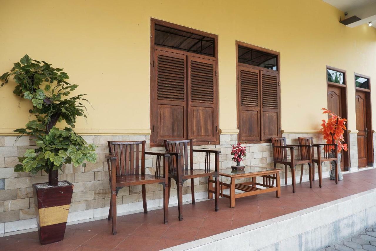 Oyo 405 Wisma Yosoputro Tanjungtirto Экстерьер фото