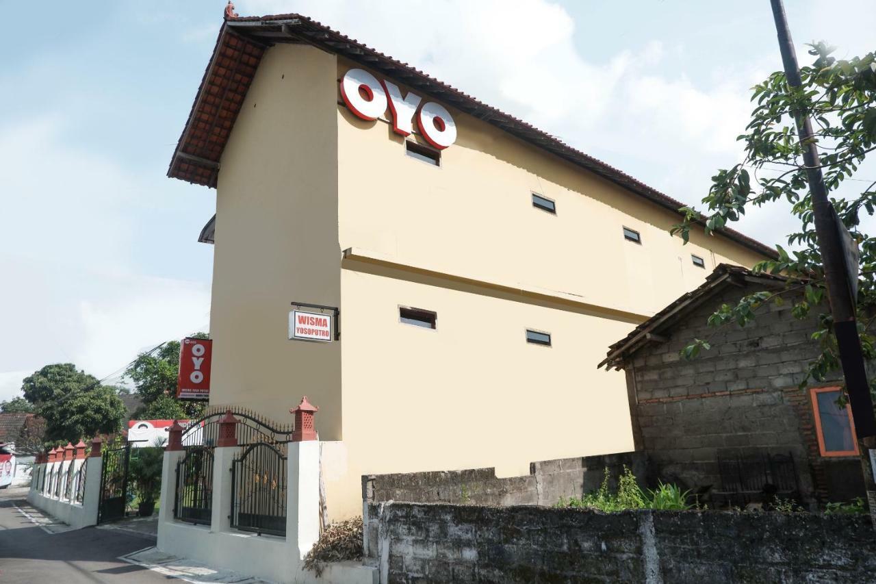 Oyo 405 Wisma Yosoputro Tanjungtirto Экстерьер фото
