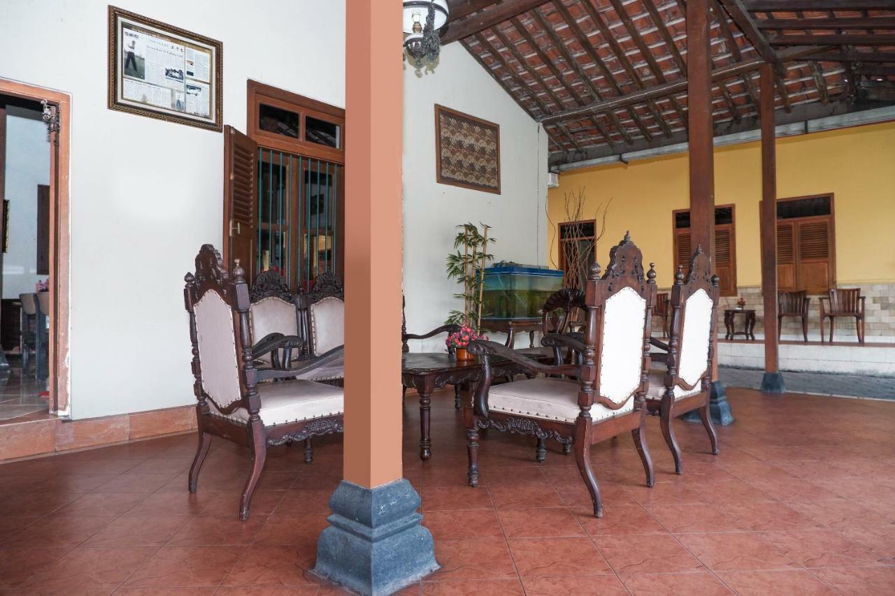 Oyo 405 Wisma Yosoputro Tanjungtirto Экстерьер фото