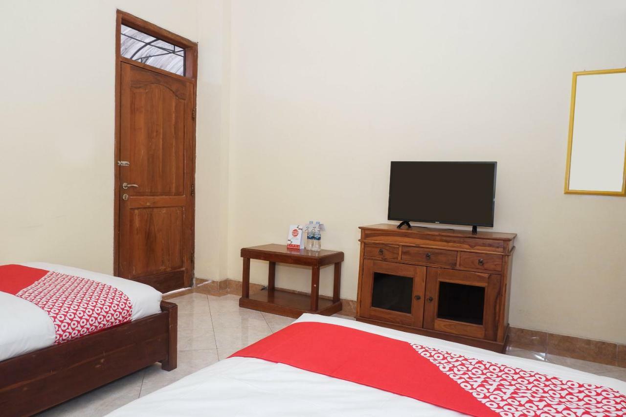 Oyo 405 Wisma Yosoputro Tanjungtirto Экстерьер фото