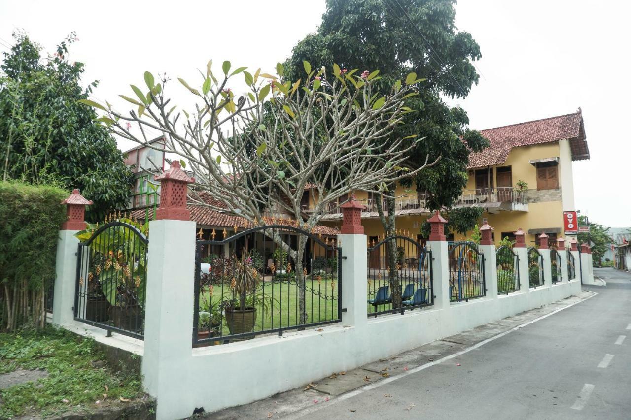 Oyo 405 Wisma Yosoputro Tanjungtirto Экстерьер фото